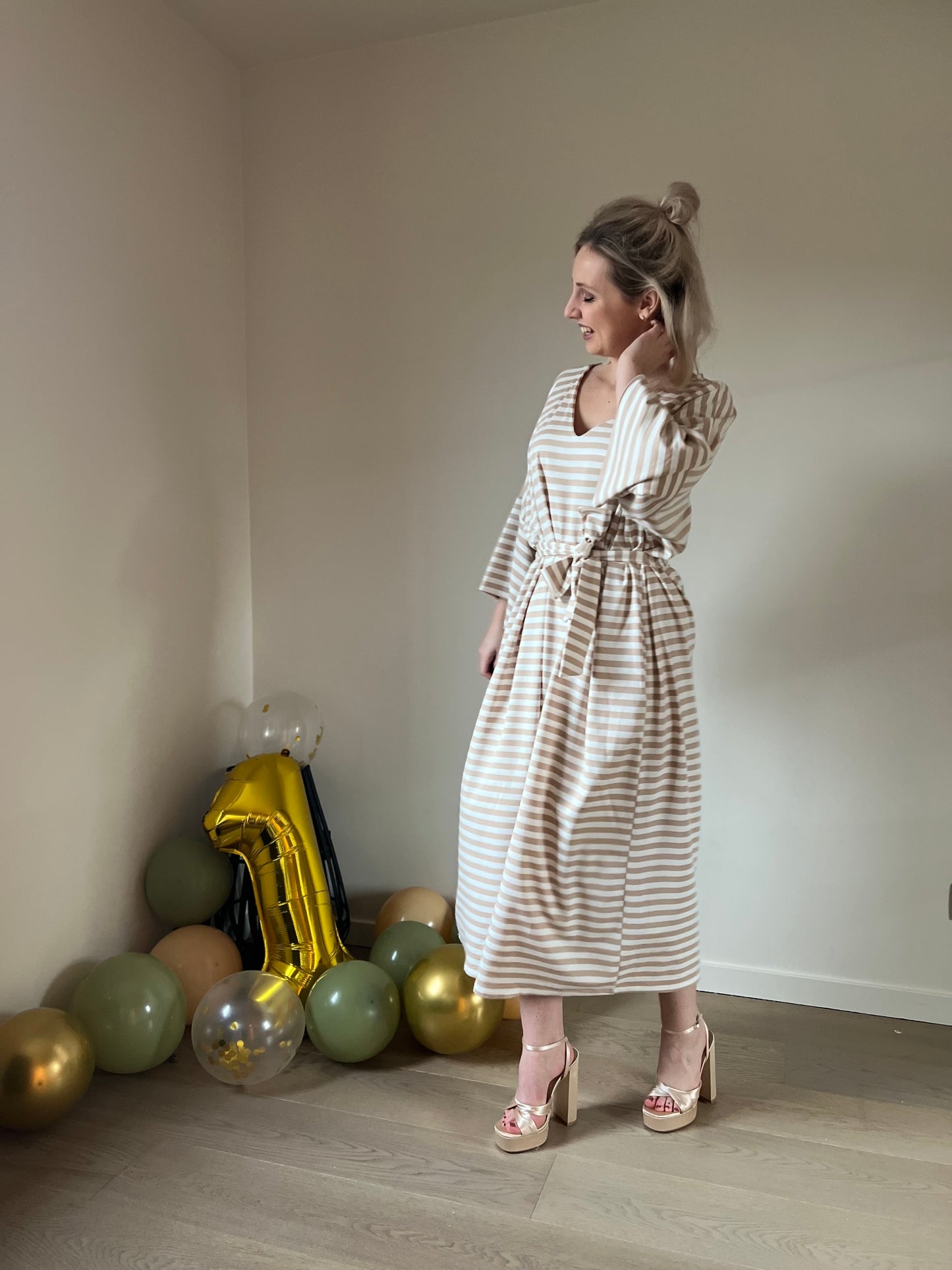 Striped dress beige