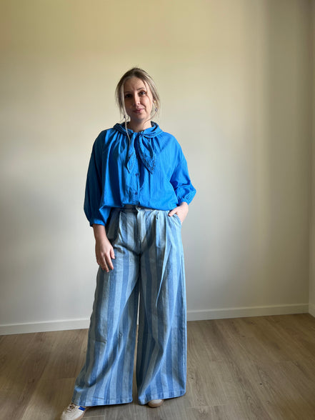 Sailor collar blouse blue
