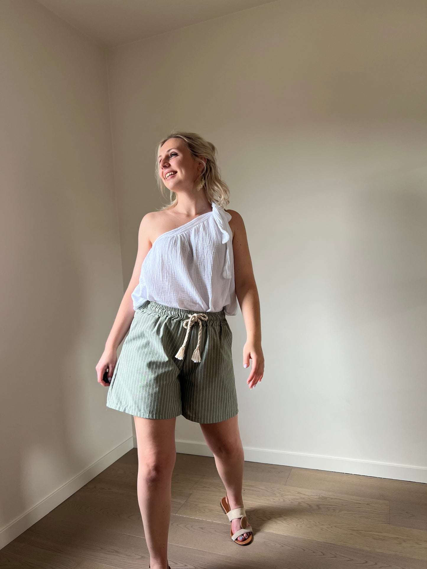 Tetra off-shoulder top