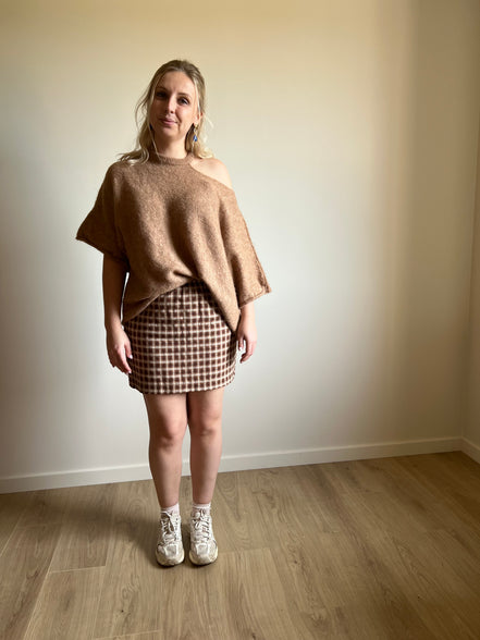 Checkered skirt camel