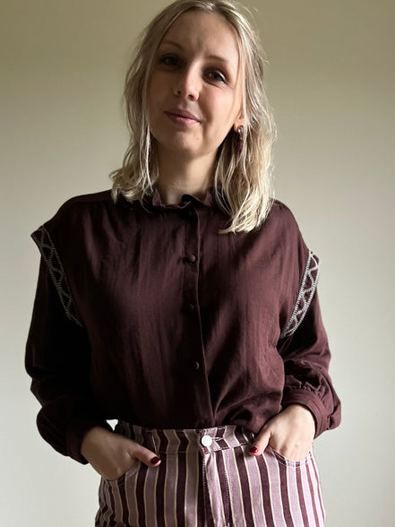 Embroidered blouse choco