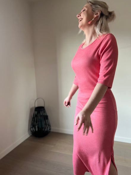 Coral ribbed dress