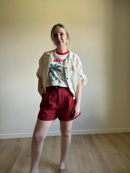Red tailored shorts