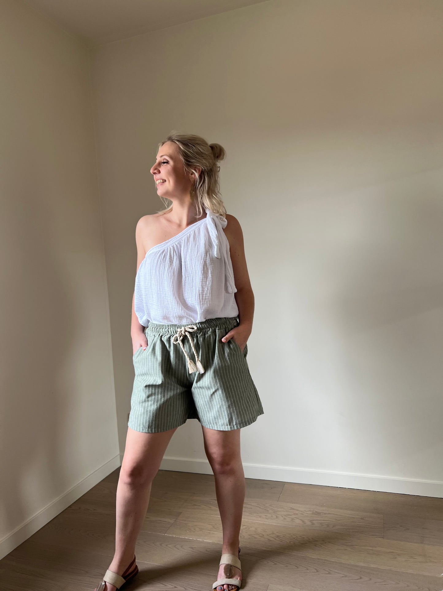 Tetra off-shoulder top