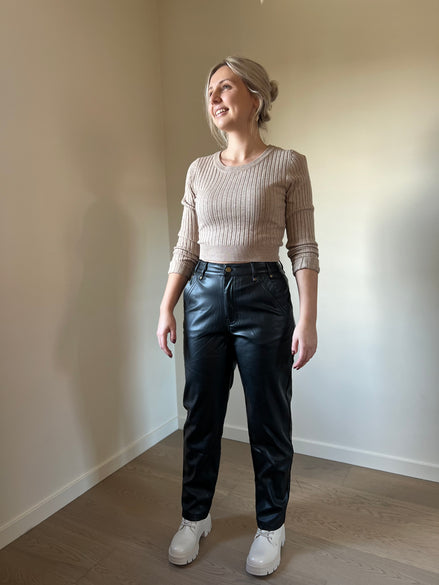 Rechte PU-broek zwart 