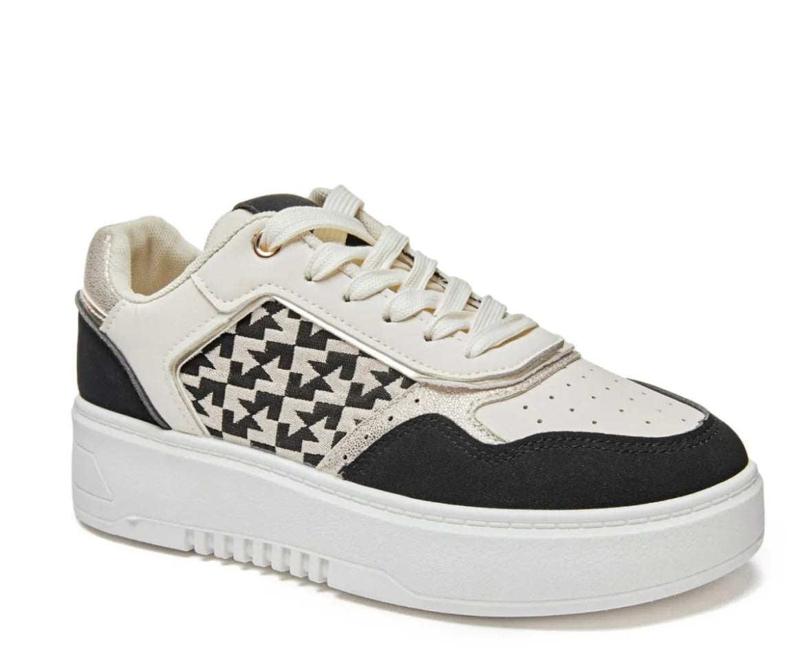 Sara sneakers black