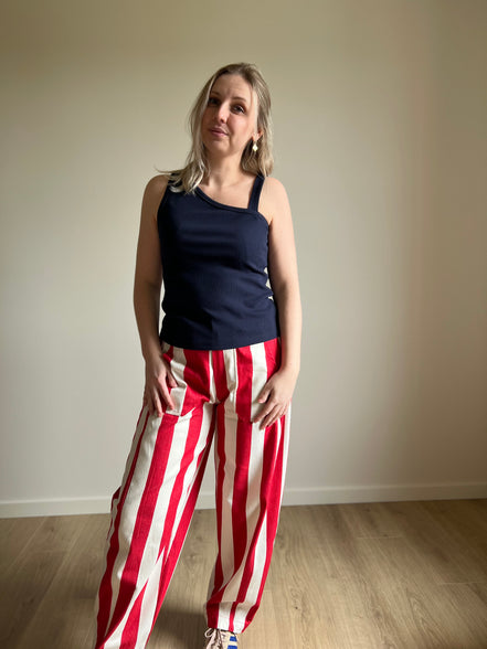 Barrel pants striped red