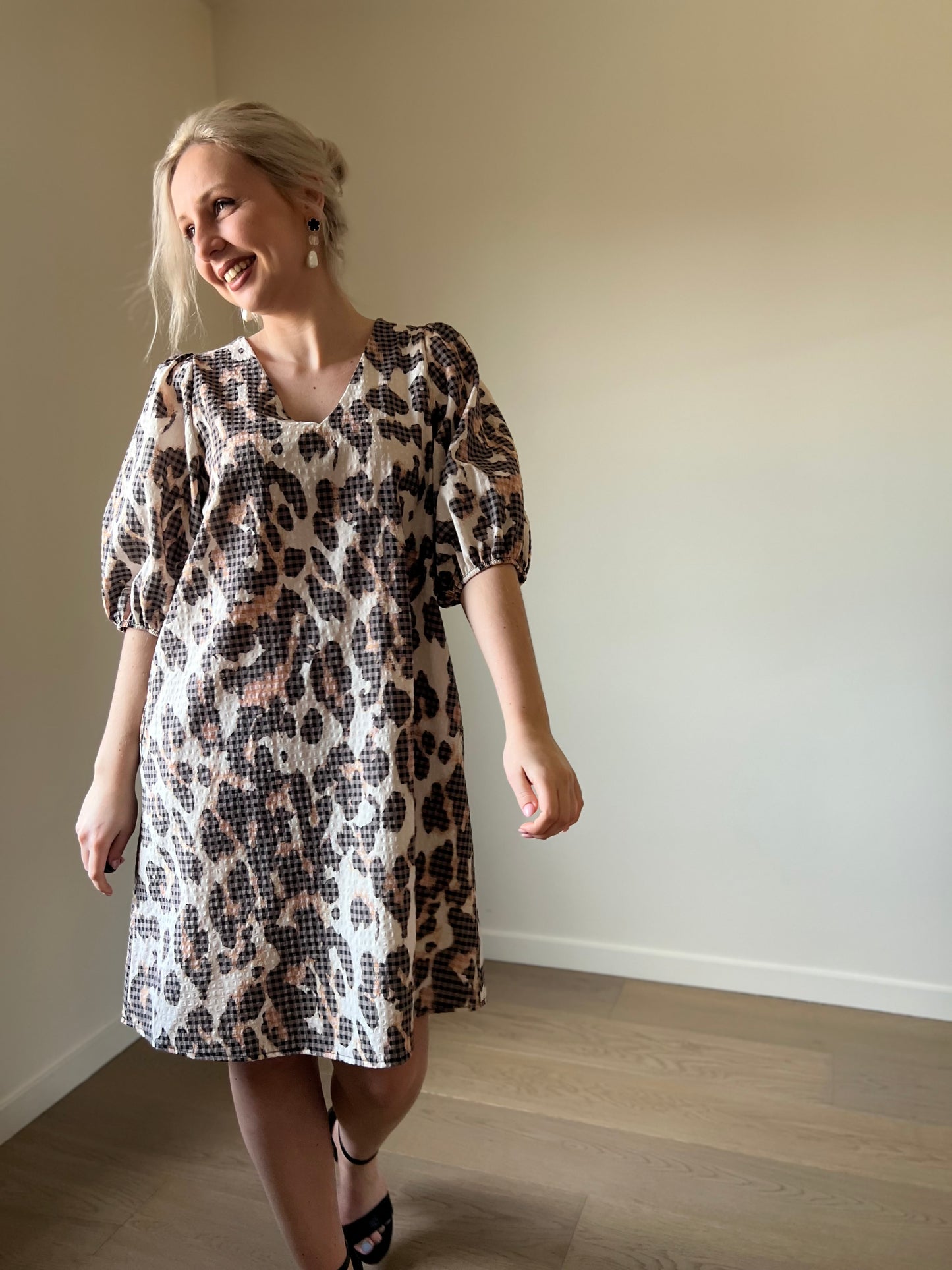 Leopard balloon dress