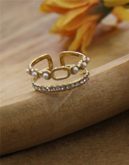 Moyana ring