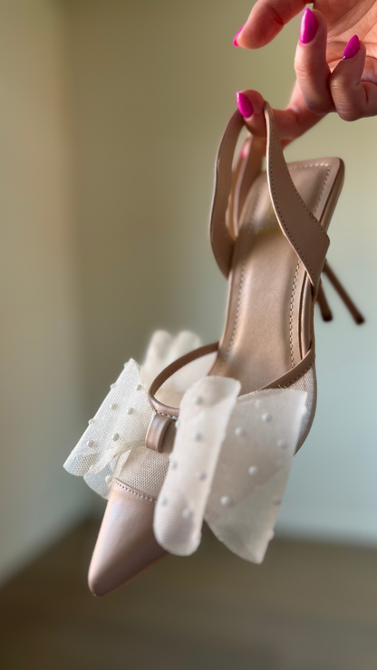 Bow heels beige