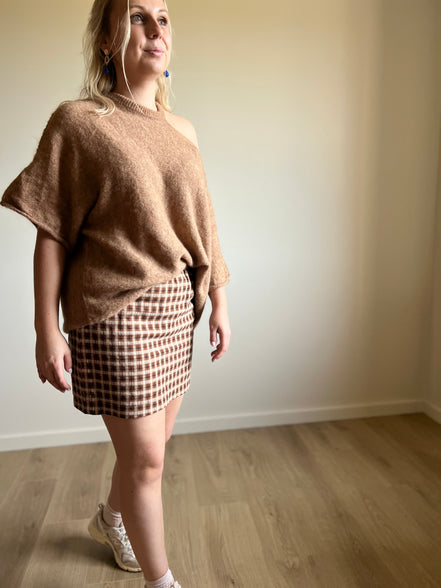 Checkered skirt camel