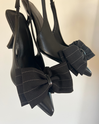 Bow heels black