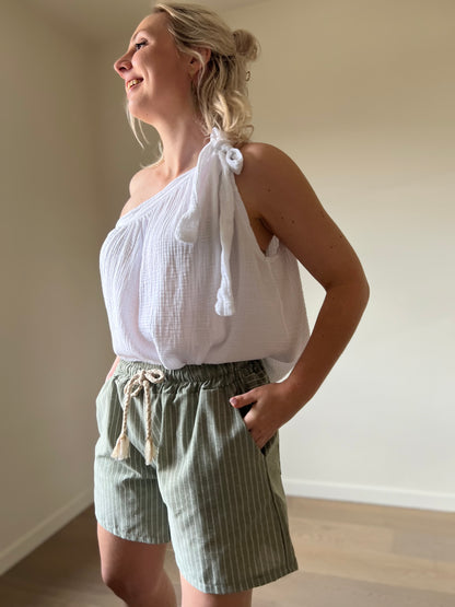 Tetra off-shoulder top