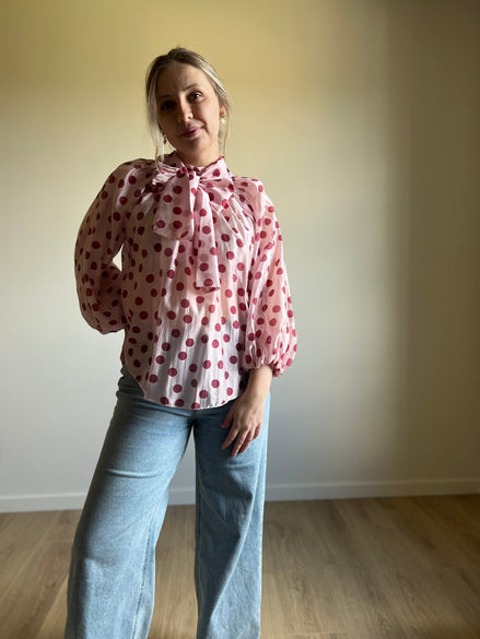 Polka dot blouse pink