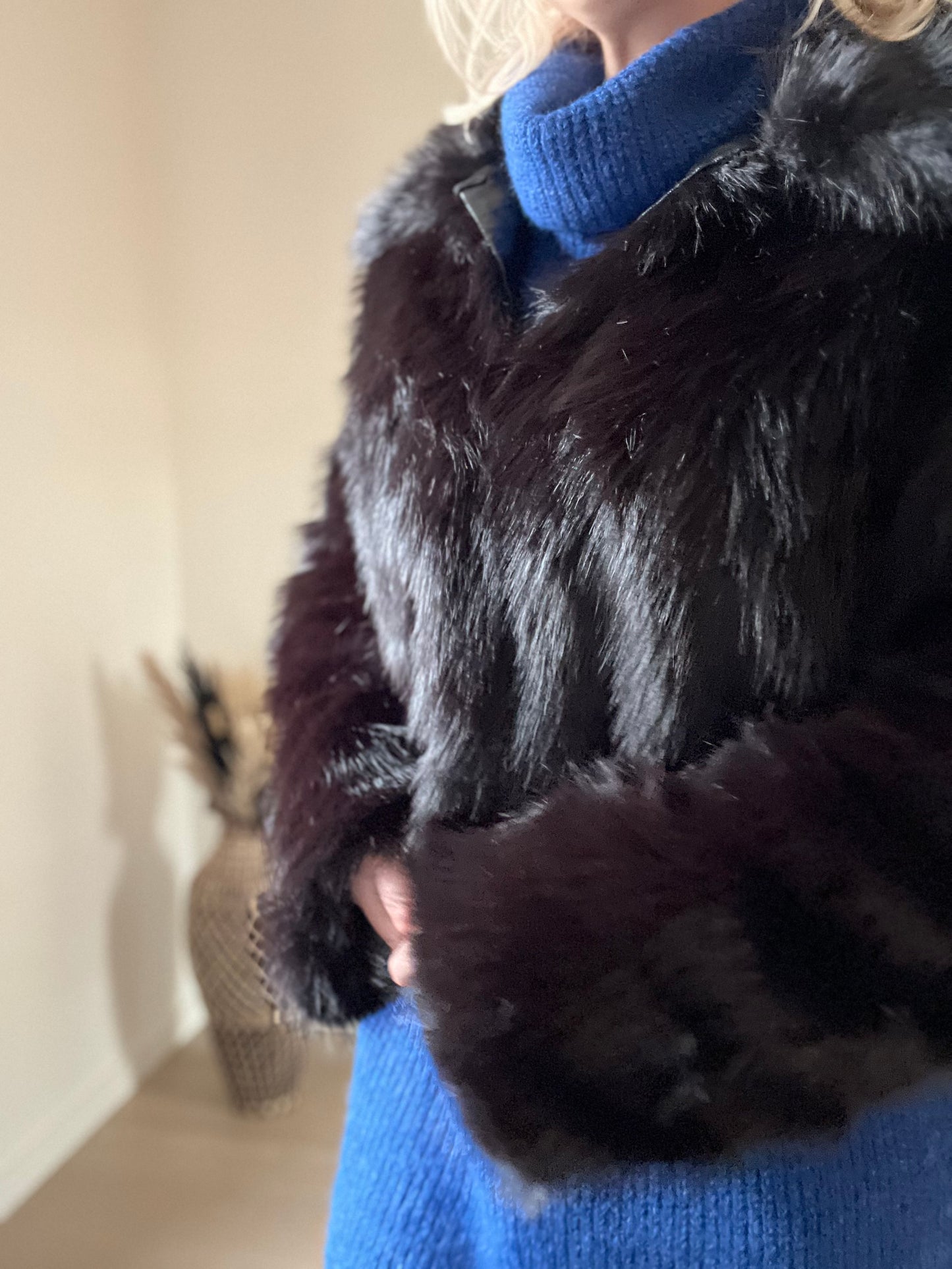 Furry coat black