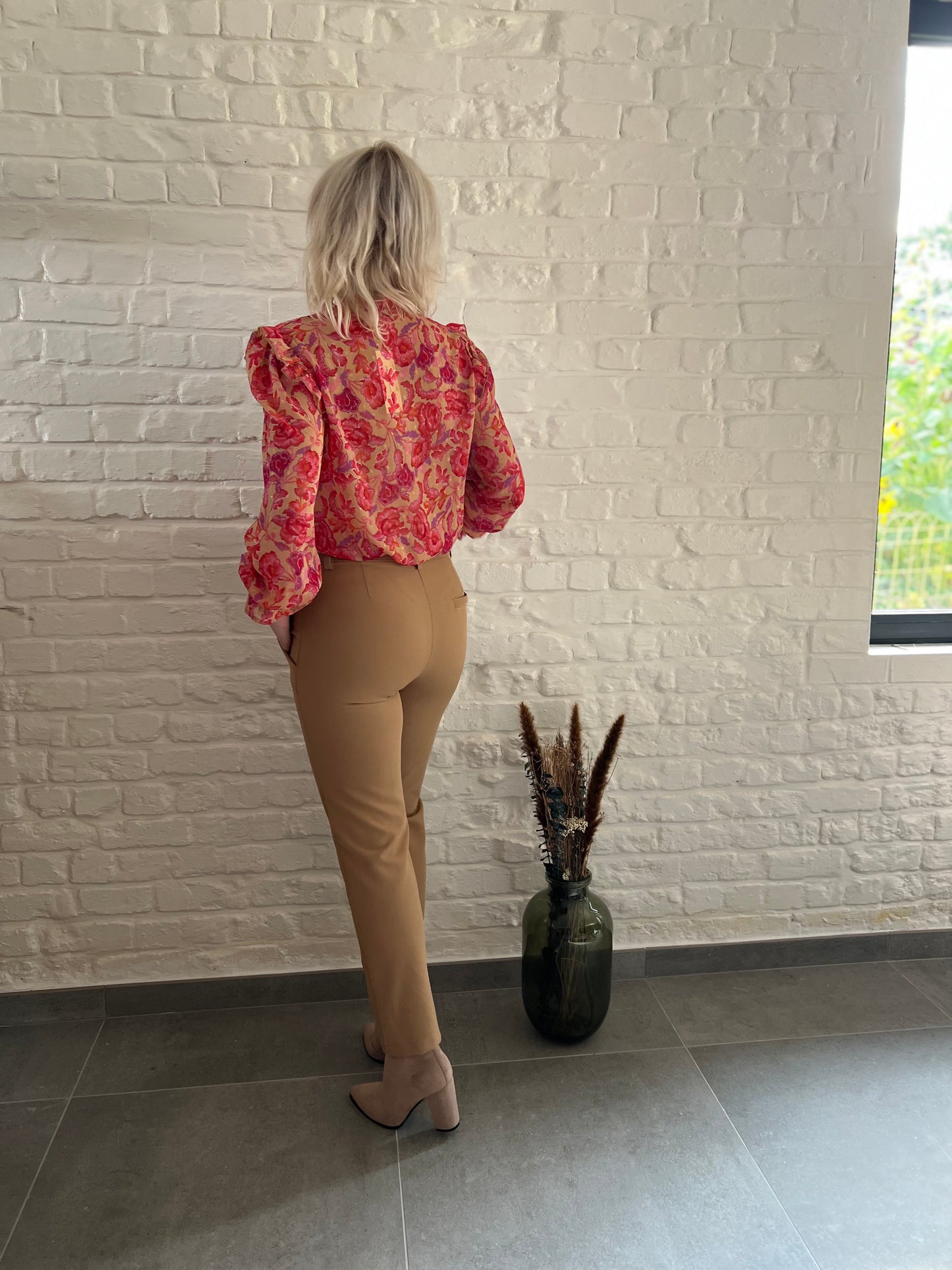 Tailored pants camel