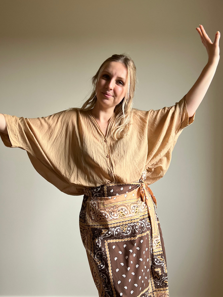 Batwing Blouse – Sand