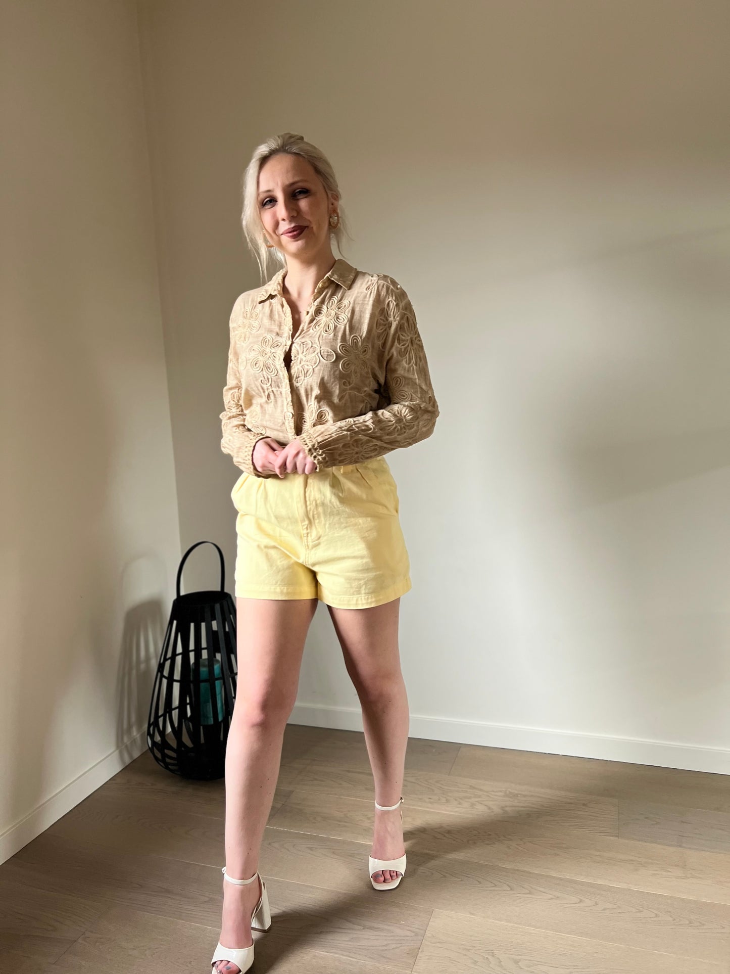 Yellow short