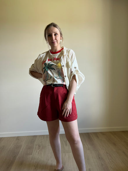 Red tailored shorts