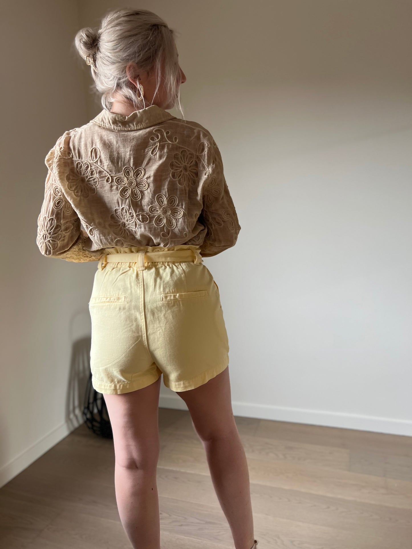 Yellow short