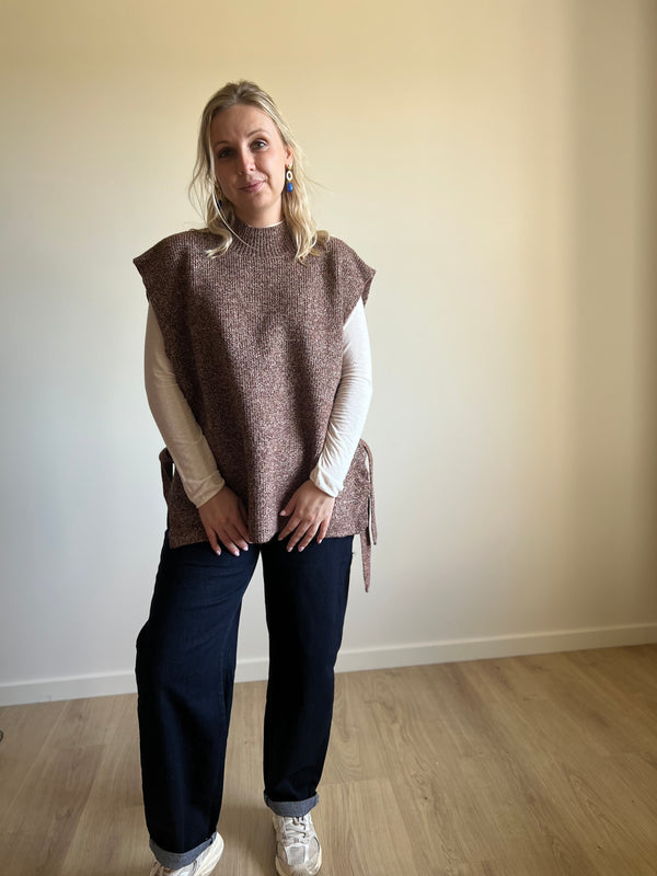 Tie-Side oversized knit brown