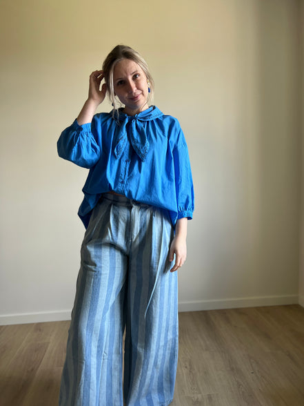 Sailor collar blouse blue