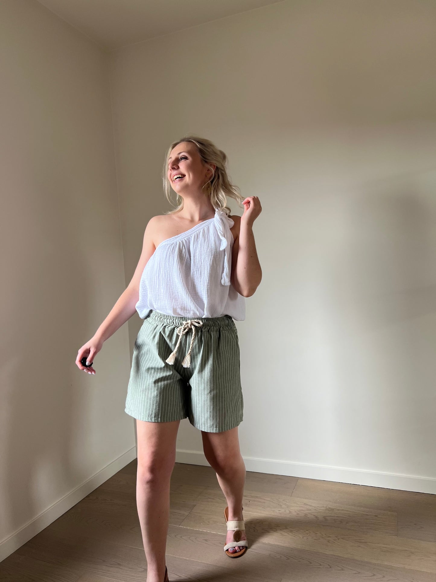 Tetra off-shoulder top