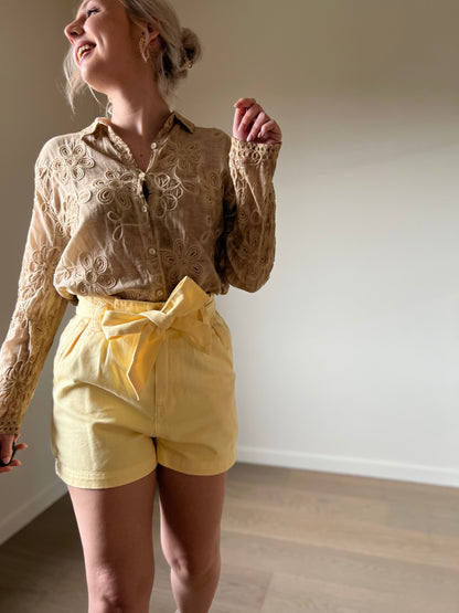 Yellow short