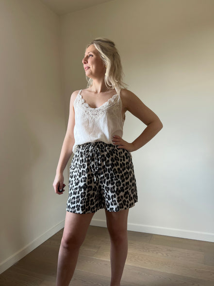 Leo tetra short