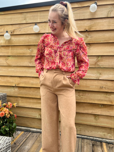 Losse, op maat gemaakte broek camel