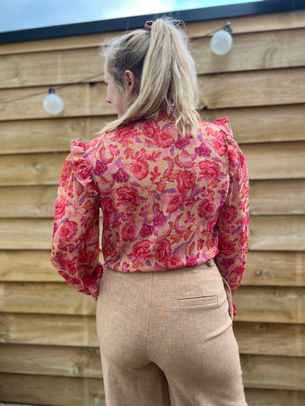 Losse, op maat gemaakte broek camel