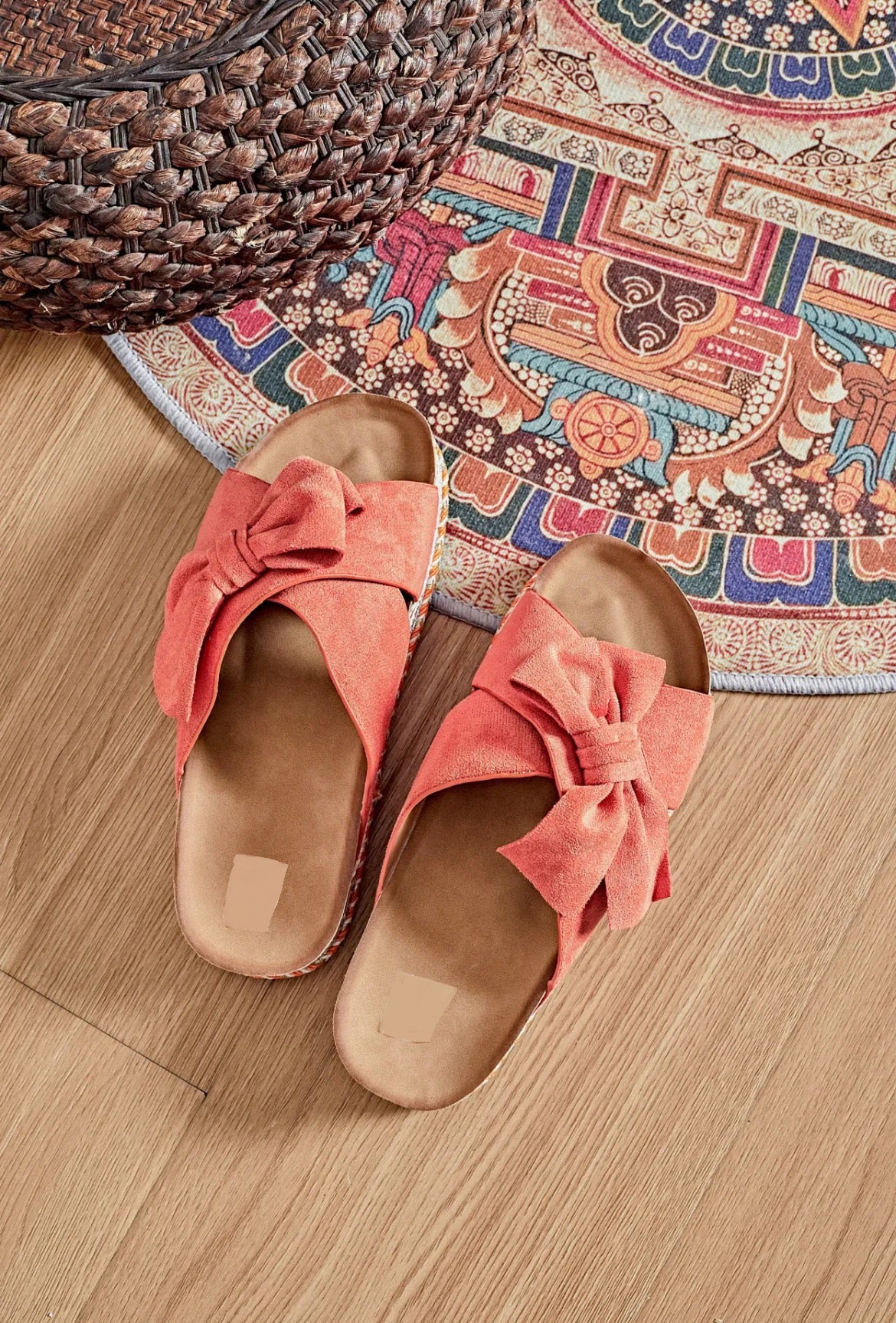 Bow mules coral