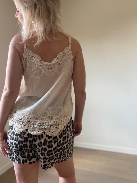 Crochet top beige