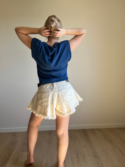 Frayed jeansshort beige