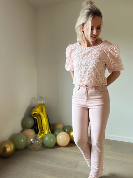 Cropped straight jeans pink
