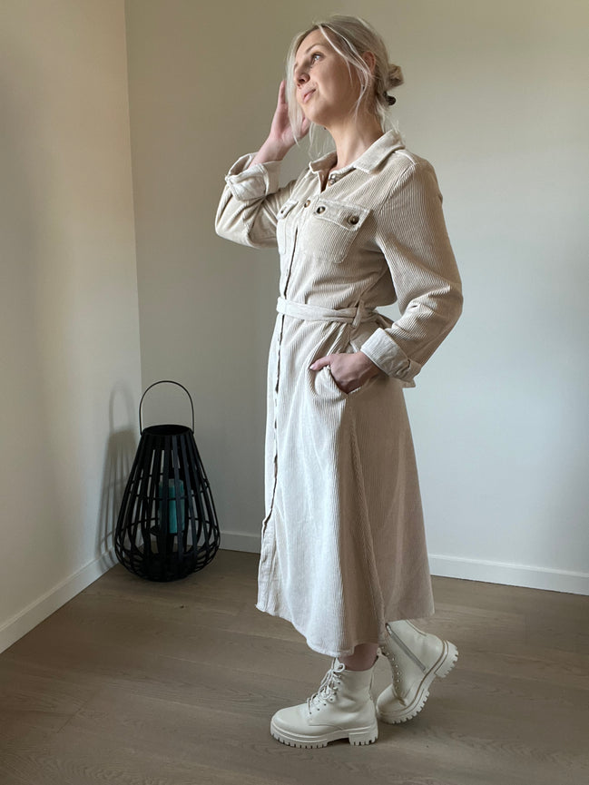 Velour dress beige