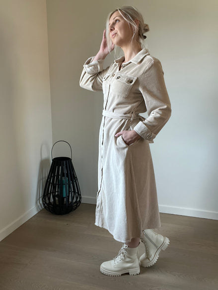 Velour dress beige