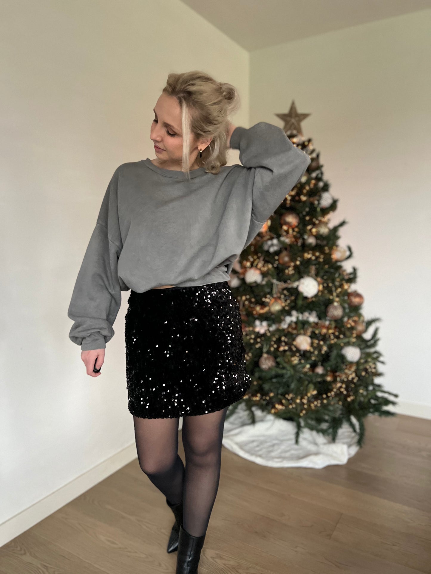 Sequin skirt black