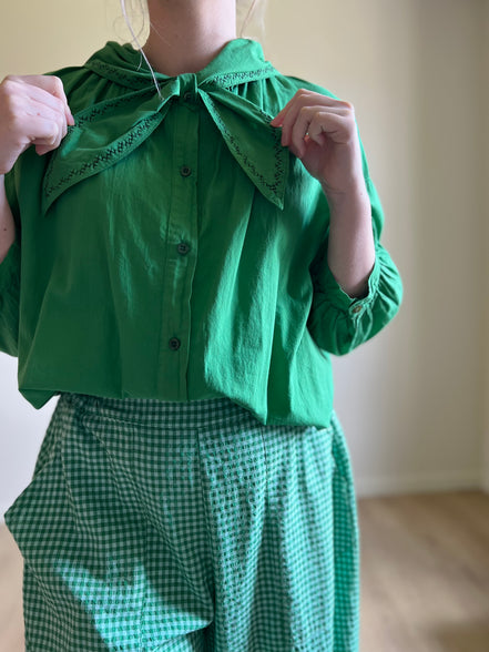 Sailor collar blouse green