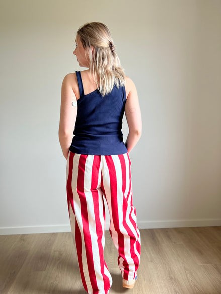 Barrel pants striped red