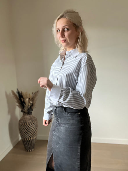 Cropped shirt grey