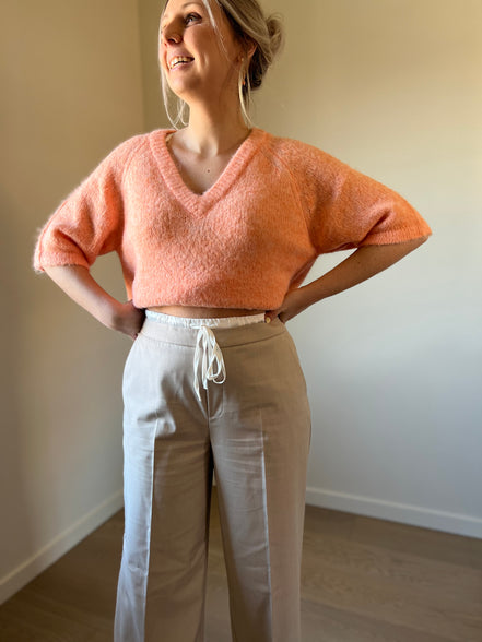 Emilie v-neck pullover