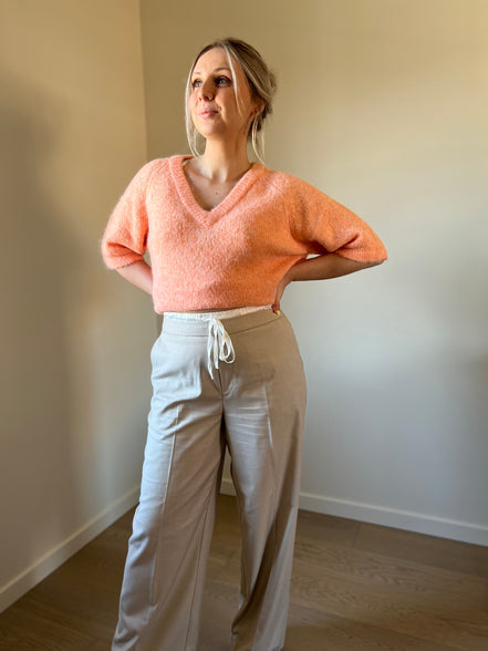 Emilie v-neck pullover