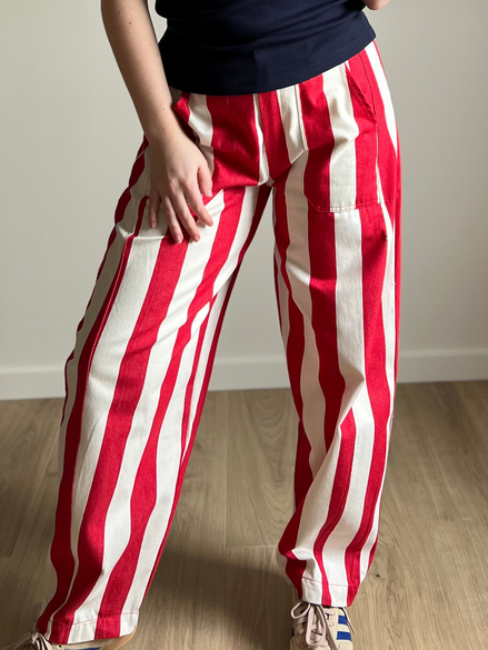 Barrel pants striped red