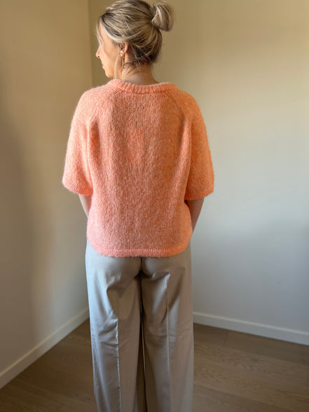 Emilie v-neck pullover