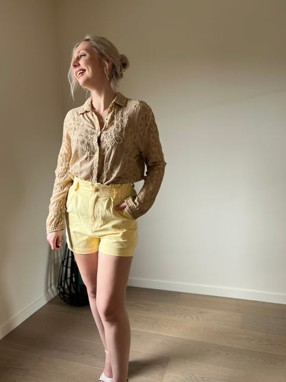 Yellow short