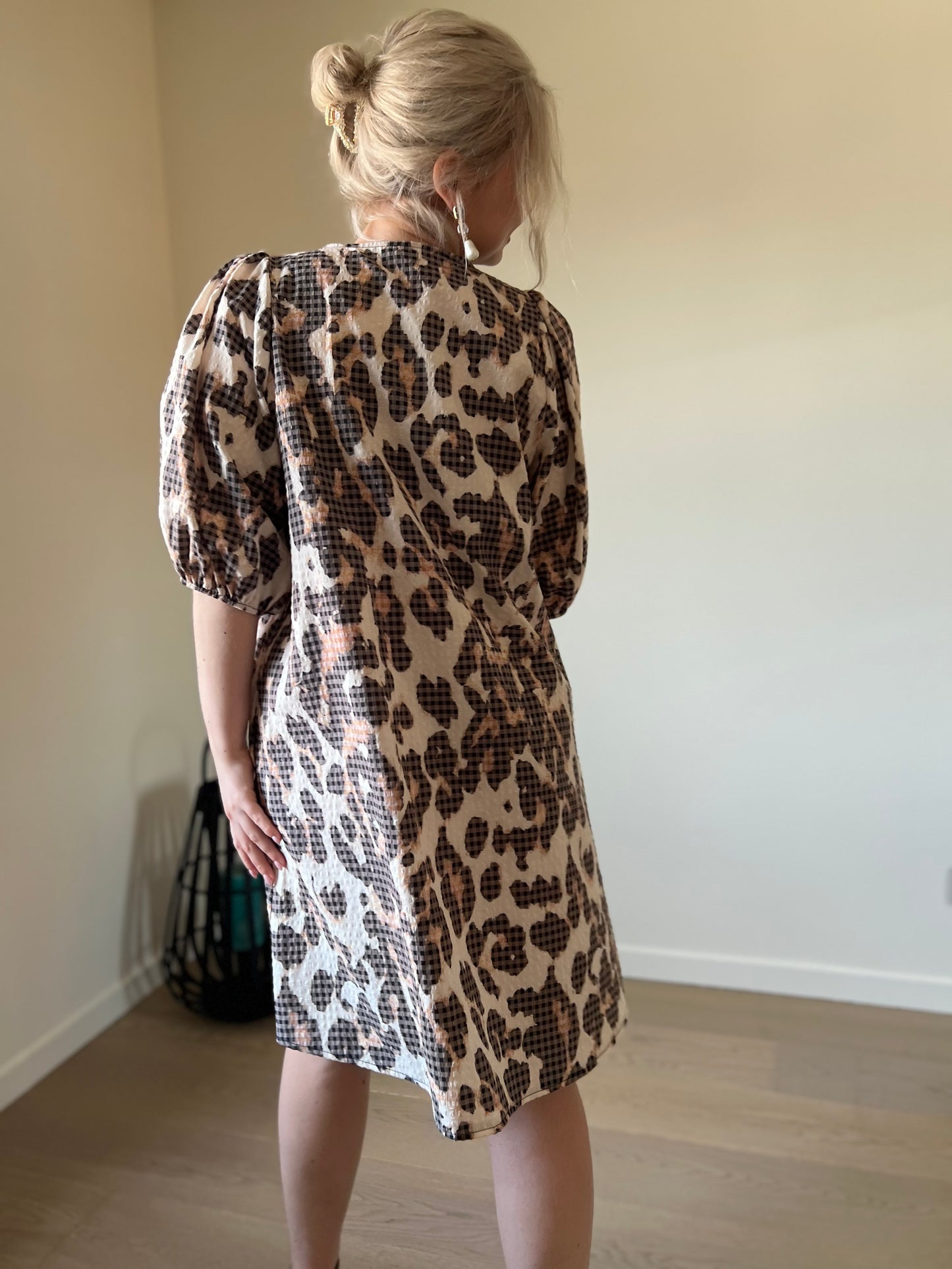 Leopard balloon dress