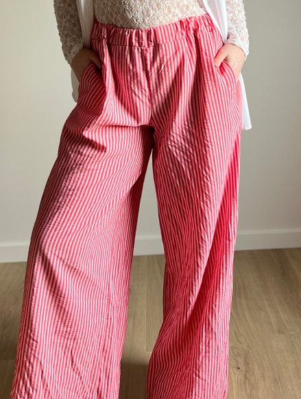 Wide striped pants red
