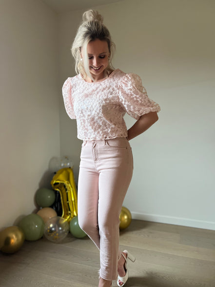 Cropped straight jeans pink