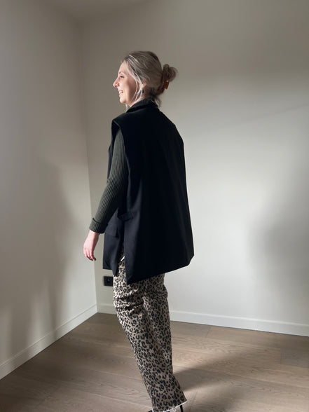 Mouwloos jasje zwart